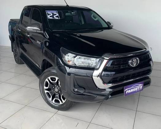 TOYOTA HILUX 2.8 D-4D TURBO DIESEL CD GR-S 4X4 AUTOMÁTICO